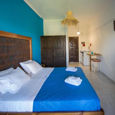 Villa Spyridoula Studios On The Beach 斯达林 外观 照片