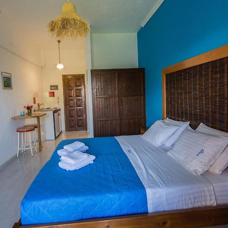 Villa Spyridoula Studios On The Beach 斯达林 外观 照片