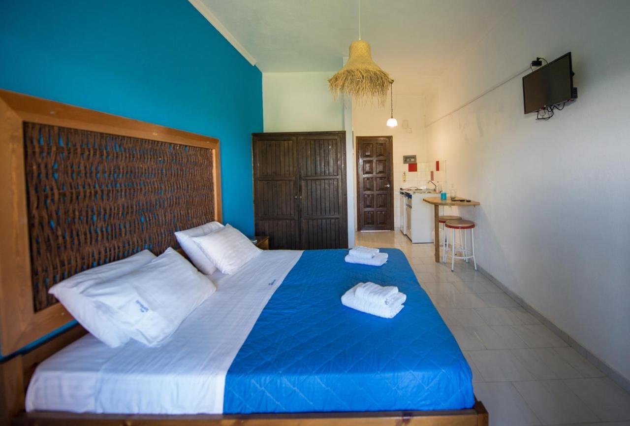 Villa Spyridoula Studios On The Beach 斯达林 外观 照片