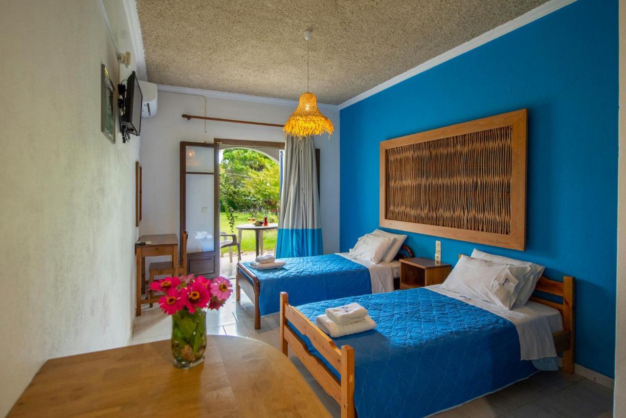 Villa Spyridoula Studios On The Beach 斯达林 外观 照片
