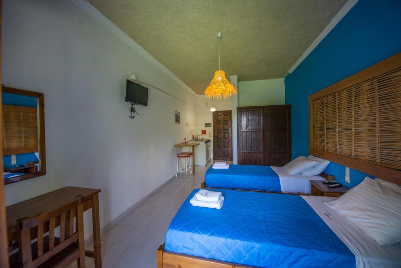 Villa Spyridoula Studios On The Beach 斯达林 外观 照片