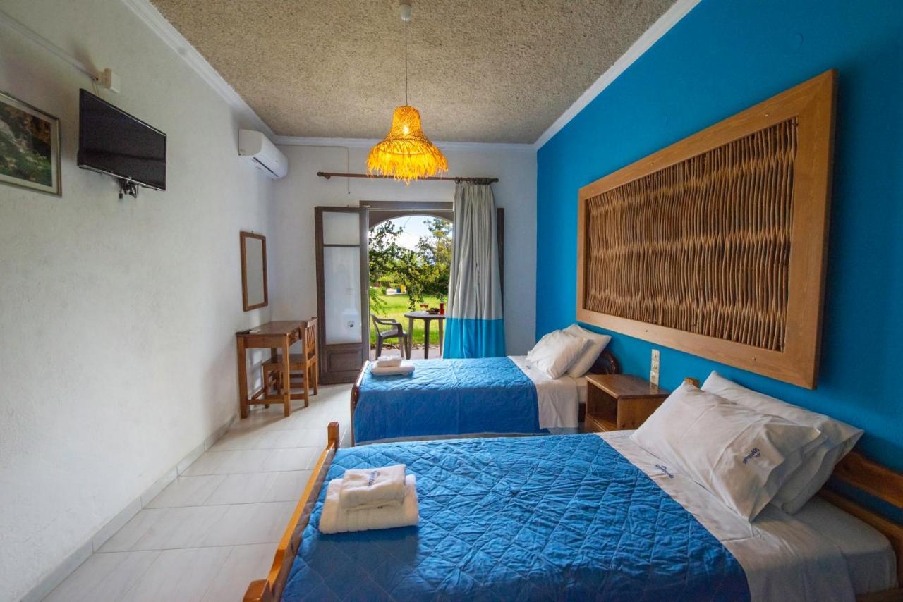 Villa Spyridoula Studios On The Beach 斯达林 外观 照片