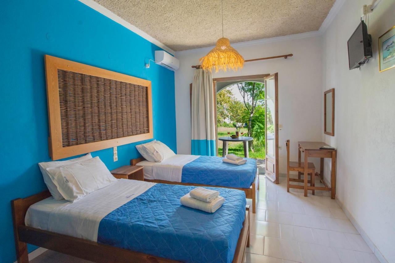 Villa Spyridoula Studios On The Beach 斯达林 外观 照片