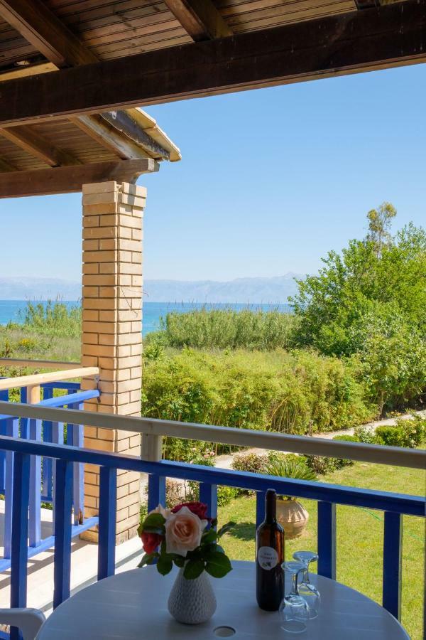 Villa Spyridoula Studios On The Beach 斯达林 外观 照片